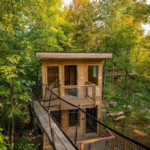 hebergement refuges perches Saint-Faustin-Lac-Carre, Laurentides